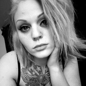 Meet your Posher, Aliza